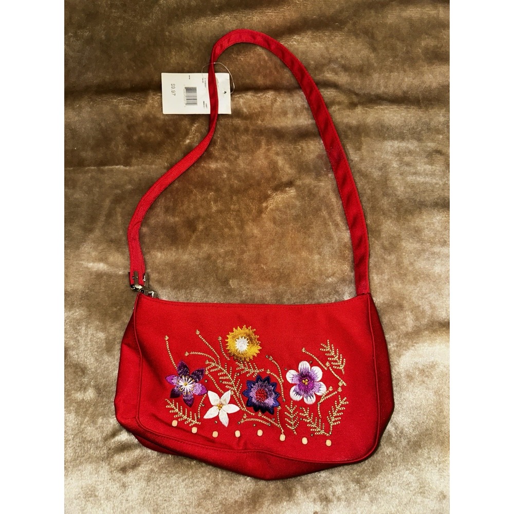 New No Boundaries Purse Embroidered Flowers Beaded Red Zip Closure Pocket Small
